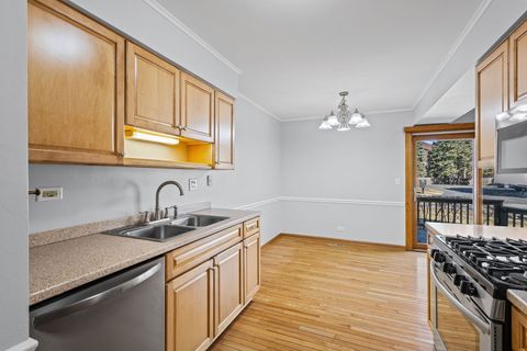 Tiny photo for 2703 Wayfaring Lane #B, Lisle, IL 60532 (MLS # 12585157)