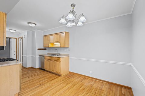 Tiny photo for 2703 Wayfaring Lane #B, Lisle, IL 60532 (MLS # 12585157)