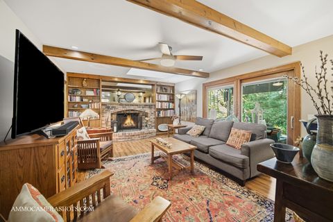 Tiny photo for 12 Highgate Court, St. Charles, IL 60174 (MLS # 12494769)