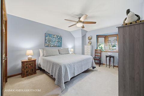 Tiny photo for 12 Highgate Court, St. Charles, IL 60174 (MLS # 12494769)