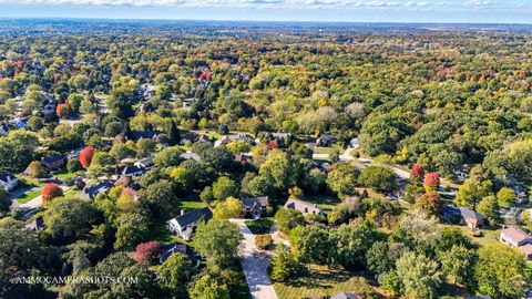 Tiny photo for 12 Highgate Court, St. Charles, IL 60174 (MLS # 12494769)