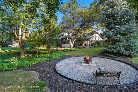 Tiny photo for 12 Highgate Court, St. Charles, IL 60174 (MLS # 12494769)