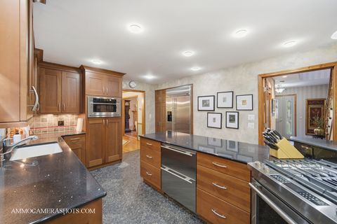 Tiny photo for 12 Highgate Court, St. Charles, IL 60174 (MLS # 12494769)