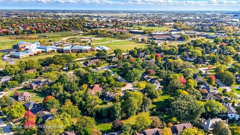 Tiny photo for 12 Highgate Court, St. Charles, IL 60174 (MLS # 12494769)