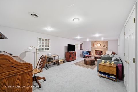 Tiny photo for 12 Highgate Court, St. Charles, IL 60174 (MLS # 12494769)