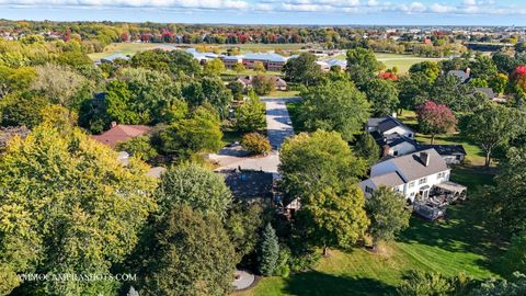 Tiny photo for 12 Highgate Court, St. Charles, IL 60174 (MLS # 12494769)
