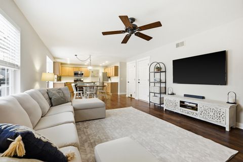 Tiny photo for 1331 S 7th Street, St. Charles, IL 60174 (MLS # 12558047)