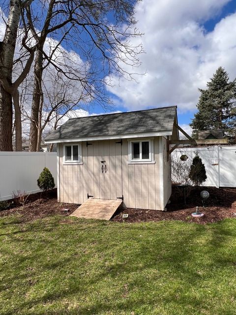 Tiny photo for 1331 S 7th Street, St. Charles, IL 60174 (MLS # 12558047)