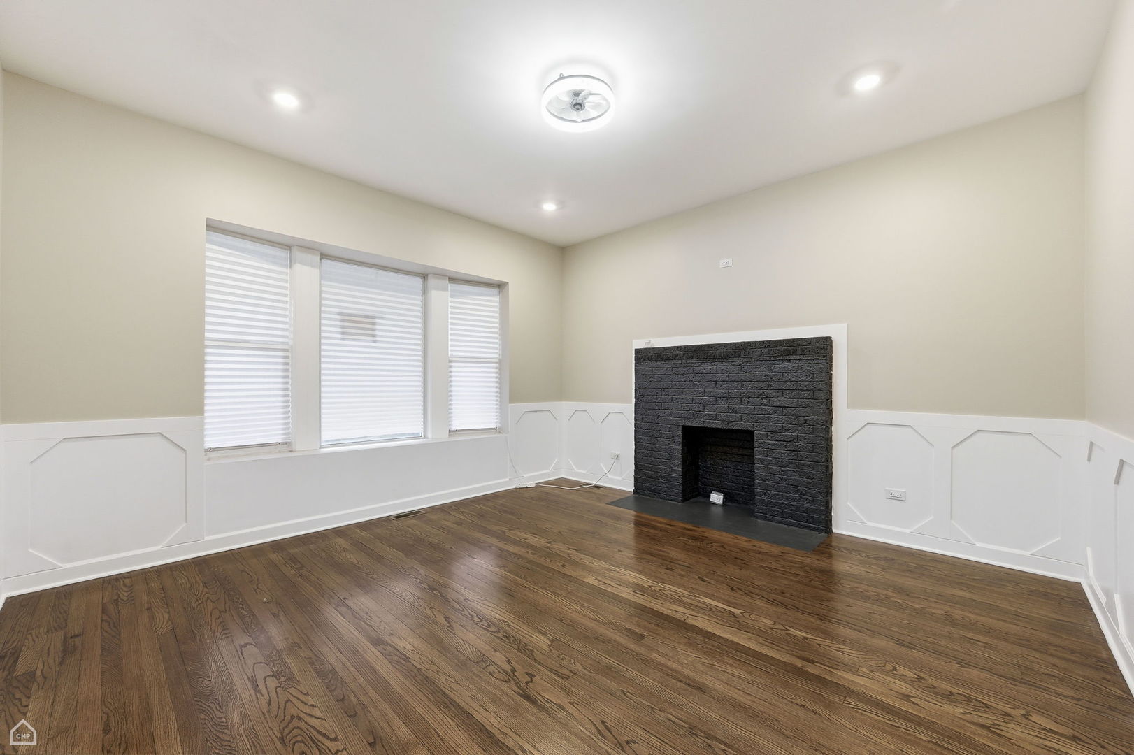 8044 S Peoria Street