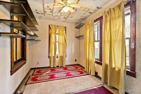 Tiny photo for 4000 Amelia Avenue, Lyons, IL 60534 (MLS # 12468029)