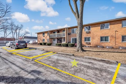 A home in Des Plaines