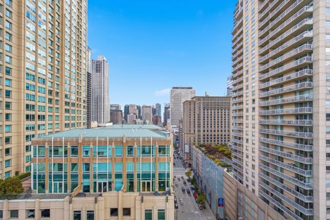 Tiny photo for 600 N Dearborn Street #1812, Chicago, IL 60654 (MLS # 12506438)