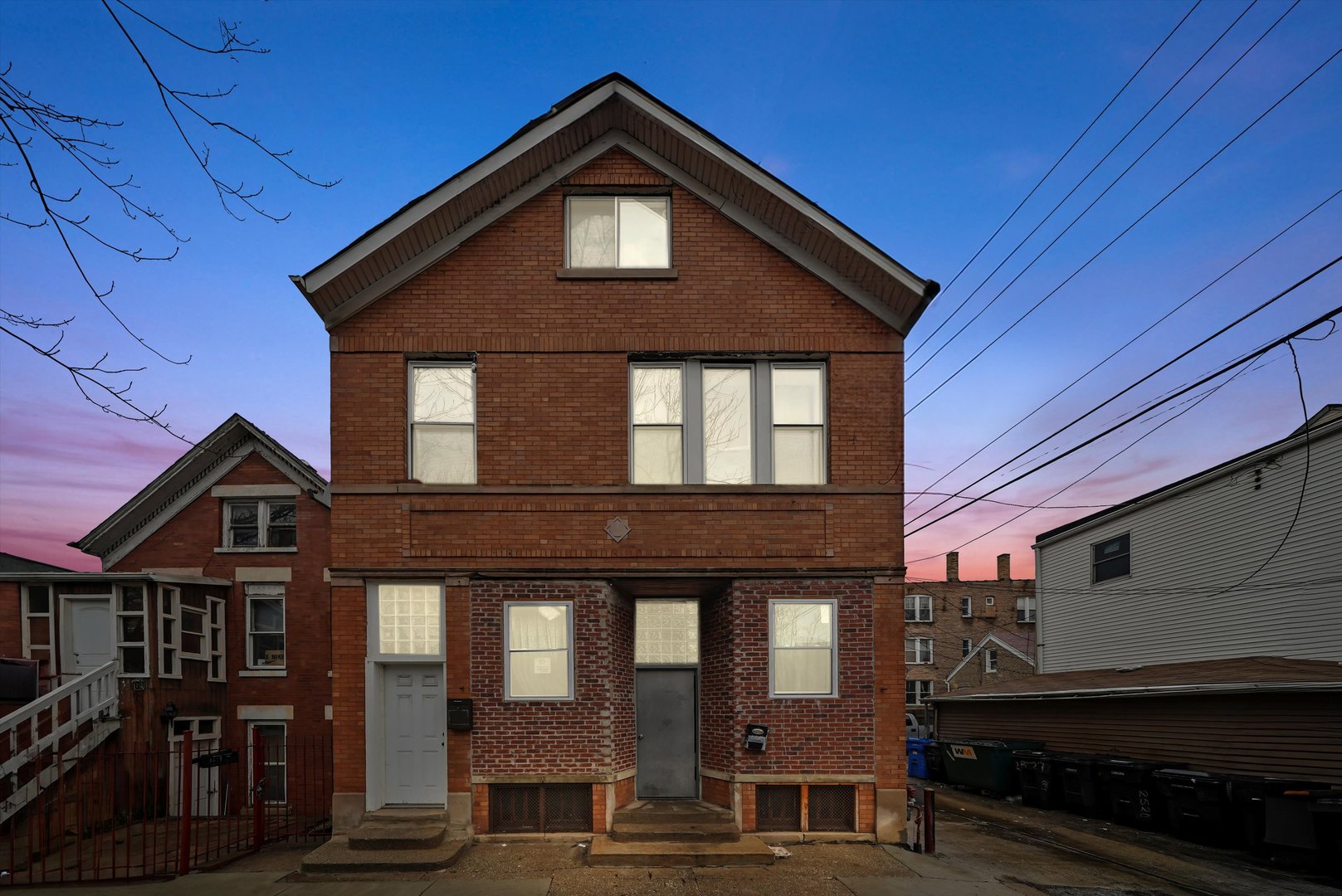 2814 W 25th Place