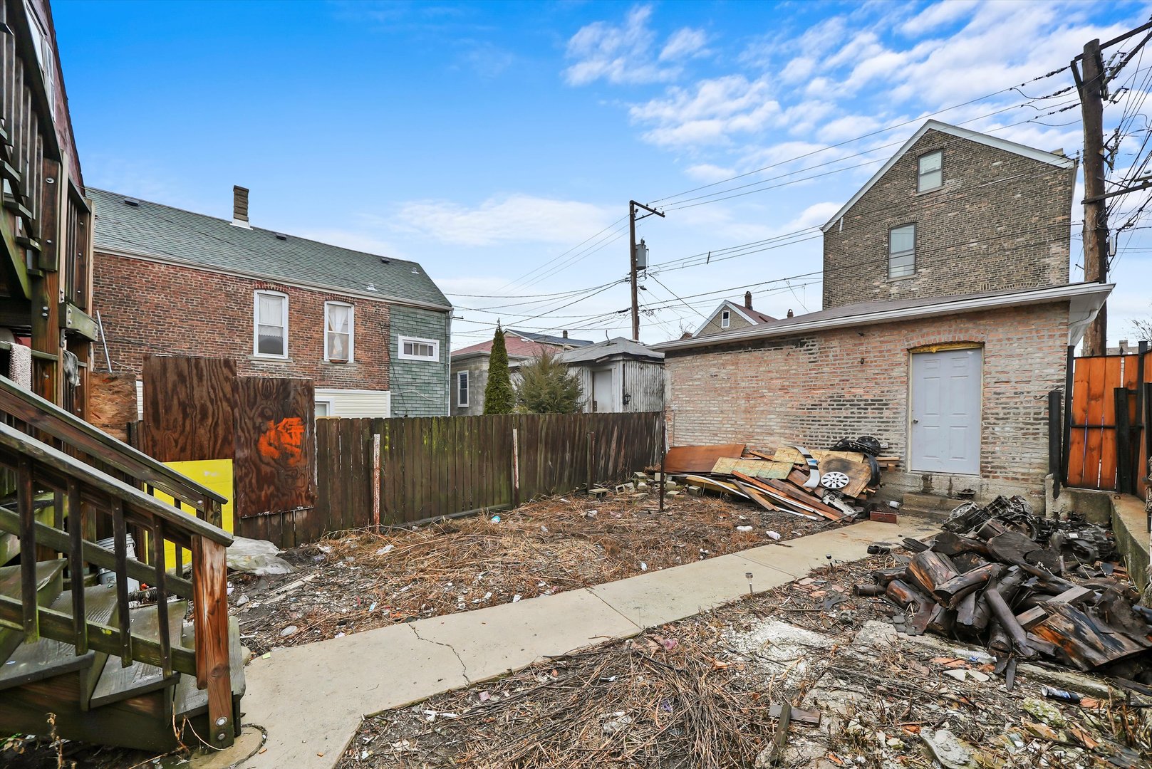 2814 W 25th Place