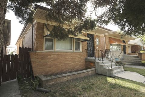 Tiny photo for 9647 S Lowe Avenue, Chicago, IL 60628 (MLS # 12488417)