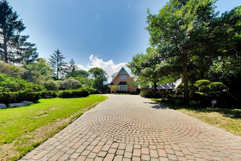 Tiny photo for 1400 Kurtis Lane, Lake Forest, IL 60045 (MLS # 12747790)