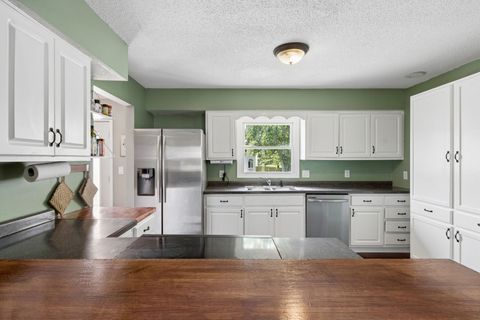 Tiny photo for 3343 W Ivywood Court, Decatur, IL 62522 (MLS # 12665823)