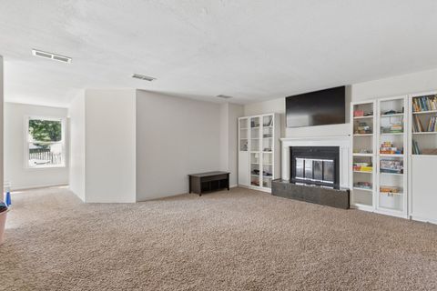 Tiny photo for 3343 W Ivywood Court, Decatur, IL 62522 (MLS # 12665823)