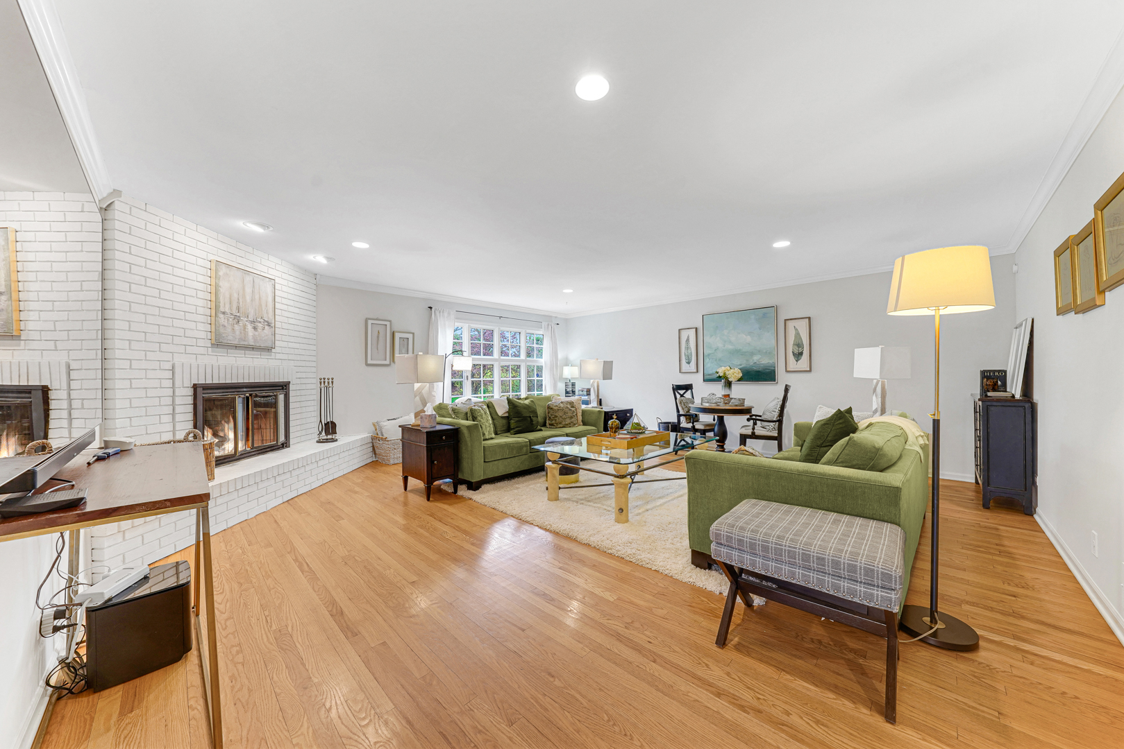 390 S Basswood Road