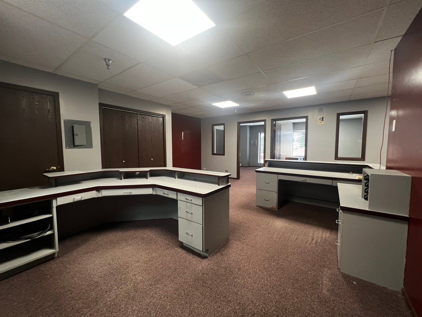 9944 S ROBERTS Road 208