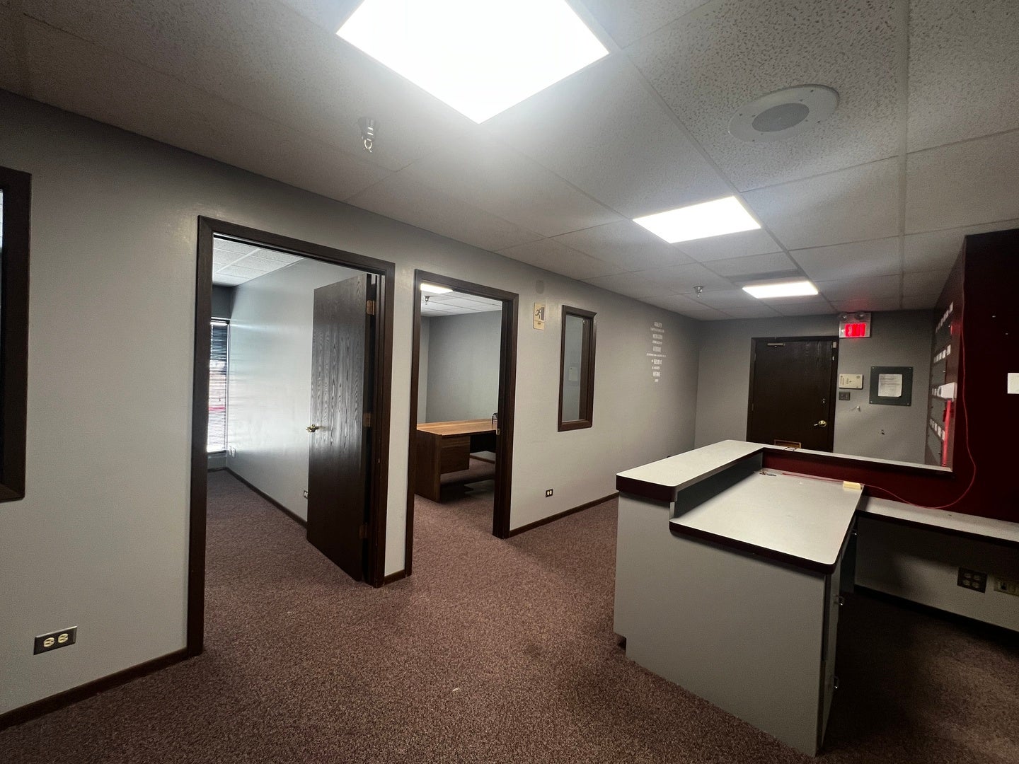 9944 S ROBERTS Road 208