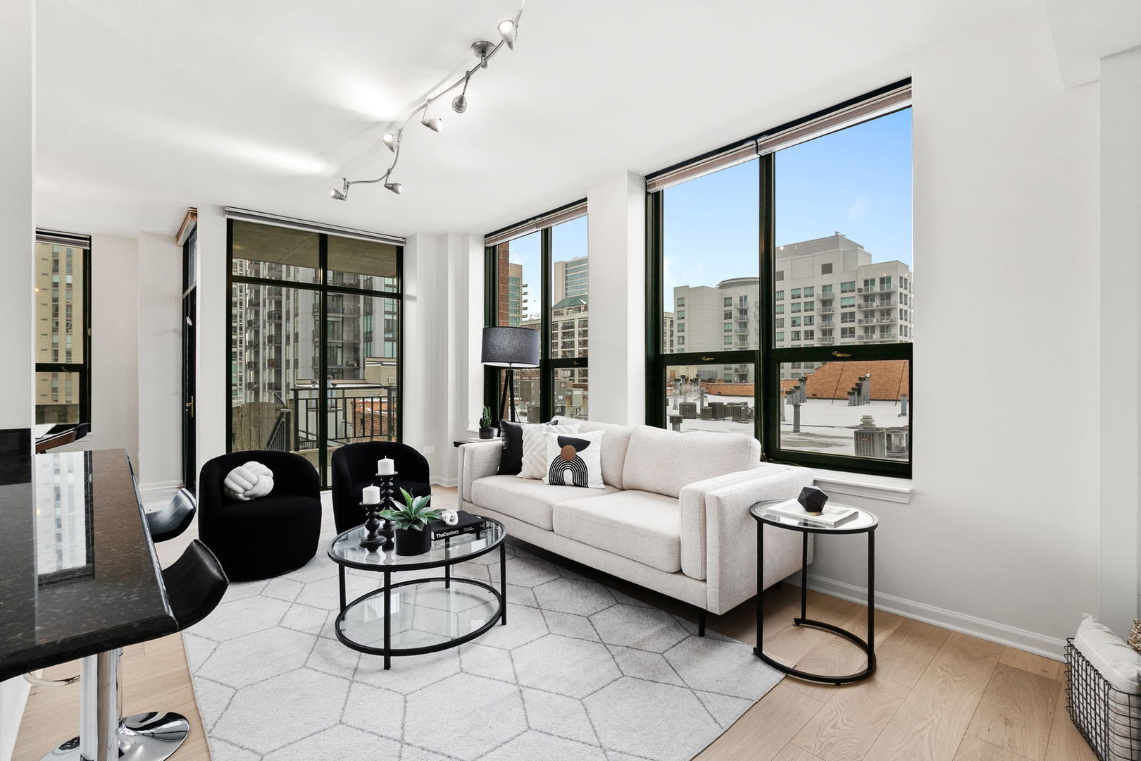 400 W Ontario Street 801