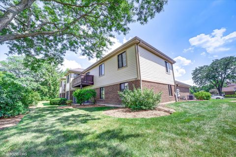 Tiny photo for 918 E Kings Road #1, Palatine, IL 60074 (MLS # 12533690)