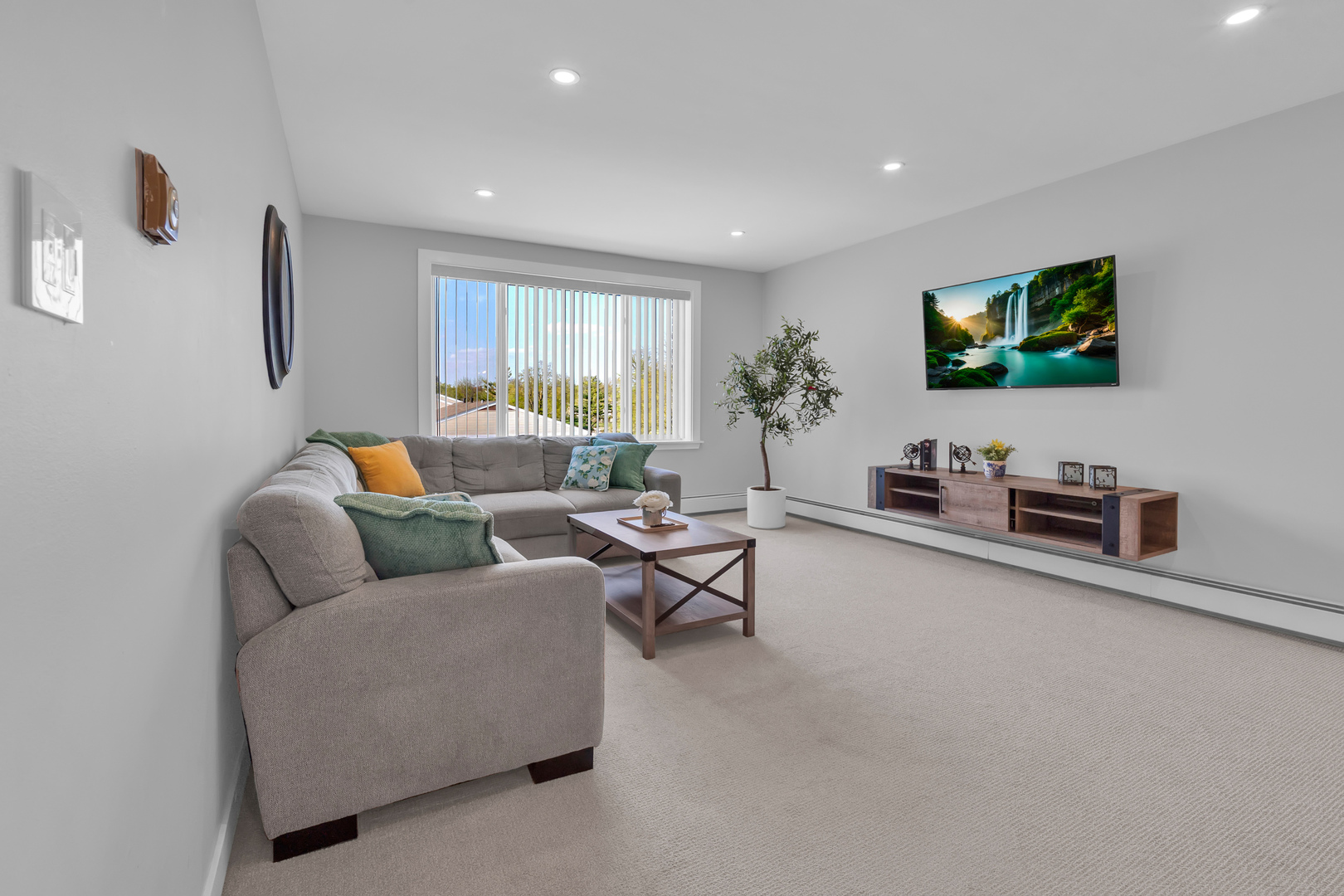 1375 REBECCA Drive 323