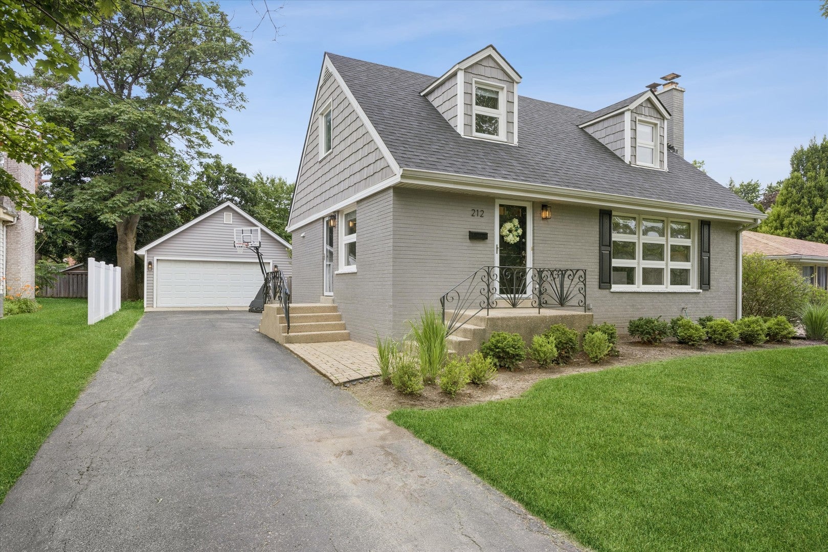 212 N Jackson Road