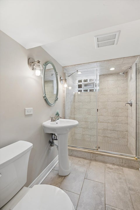 Tiny photo for 212 N Jackson Road, Clarendon Hills, IL 60514 (MLS # 12732600)