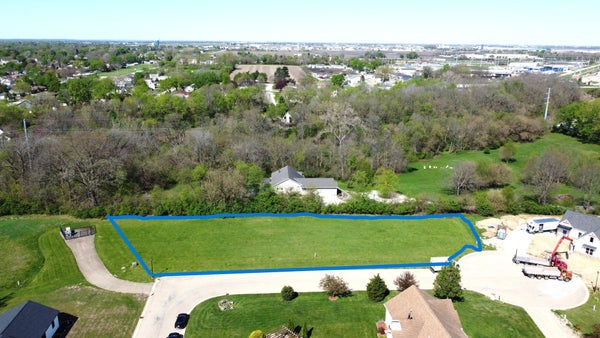 145 CAVALIER CT, LA SALLE, IL 61301 - Image d9a0f17ad459d7d22f94dcfb0bddf2ac/2054590985
