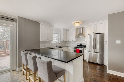 Tiny photo for 9926 S Campbell Avenue, Chicago, IL 60655 (MLS # 12569328)