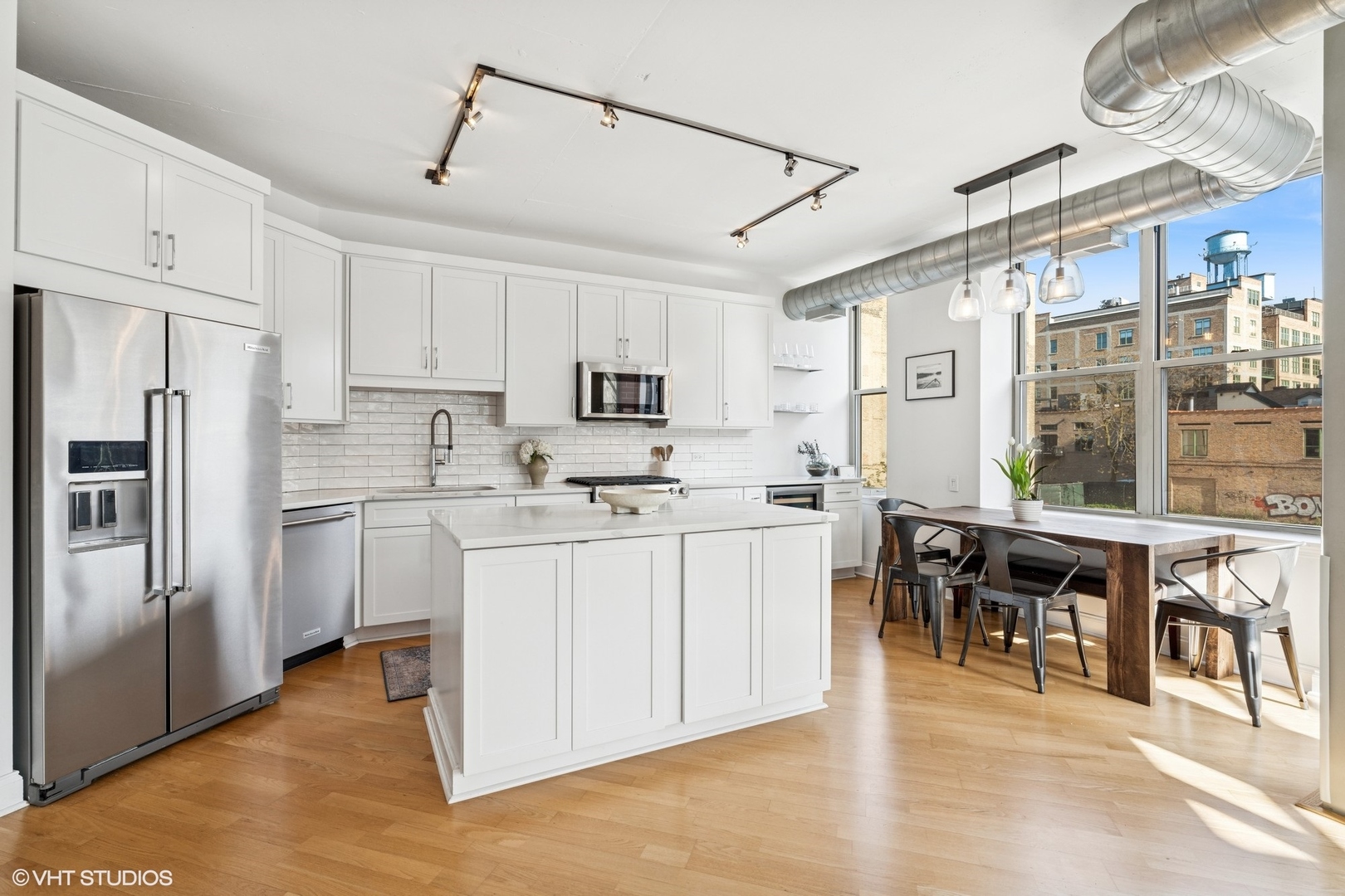 1001 W Madison Street 211