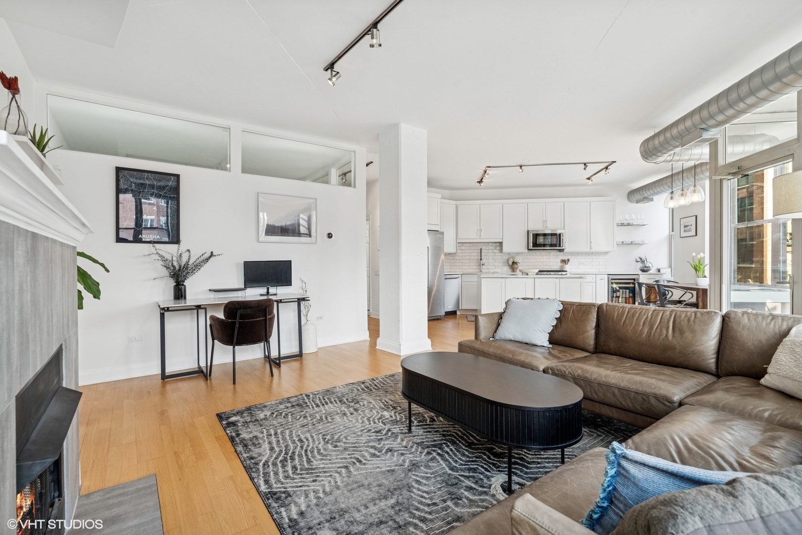 1001 W Madison Street 211