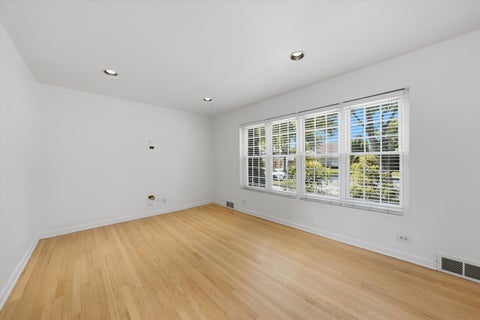 Tiny photo for 11201 Mandel Avenue, Westchester, IL 60154 (MLS # 12737622)