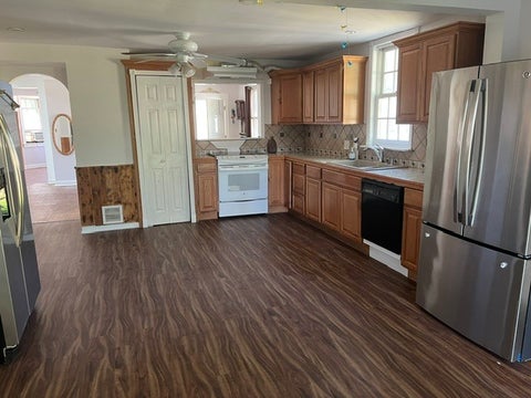 Tiny photo for 33827 N Oak Street, Grayslake, IL 60030 (MLS # 12768096)