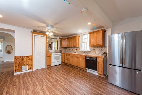 Tiny photo for 33827 N Oak Street, Grayslake, IL 60030 (MLS # 12768096)