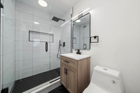 Tiny photo for 555 W Cornelia Avenue #1401, Chicago, IL 60657 (MLS # 12537259)