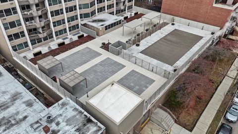 Tiny photo for 555 W Cornelia Avenue #1401, Chicago, IL 60657 (MLS # 12537259)