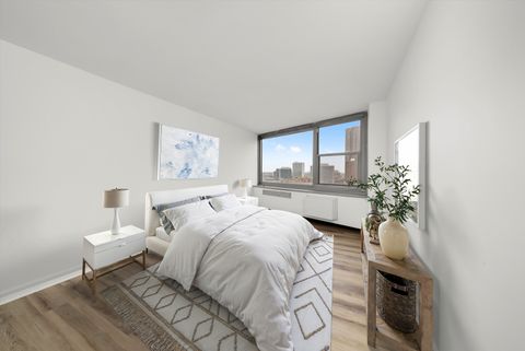 Tiny photo for 555 W Cornelia Avenue #1401, Chicago, IL 60657 (MLS # 12537259)