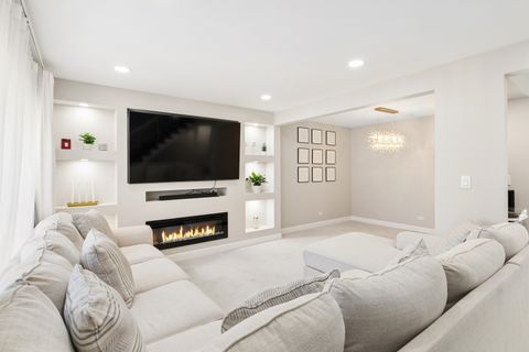 Tiny photo for 1936 Whitingham Lane, Hoffman Estates, IL 60169 (MLS # 12614249)