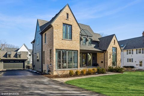 Tiny photo for 13 S Elm Street, Hinsdale, IL 60521 (MLS # 12474749)