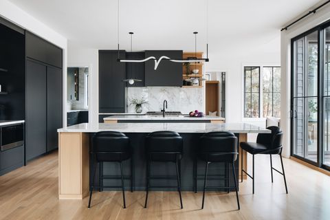 Tiny photo for 13 S Elm Street, Hinsdale, IL 60521 (MLS # 12474749)