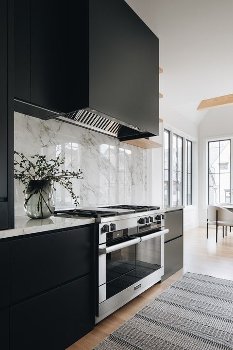 Tiny photo for 13 S Elm Street, Hinsdale, IL 60521 (MLS # 12474749)