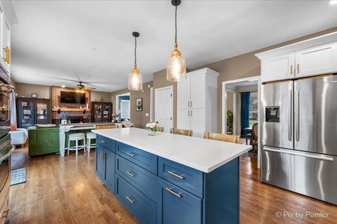 Tiny photo for 39W901 Carl Sandburg Road, St. Charles, IL 60175 (MLS # 12558759)