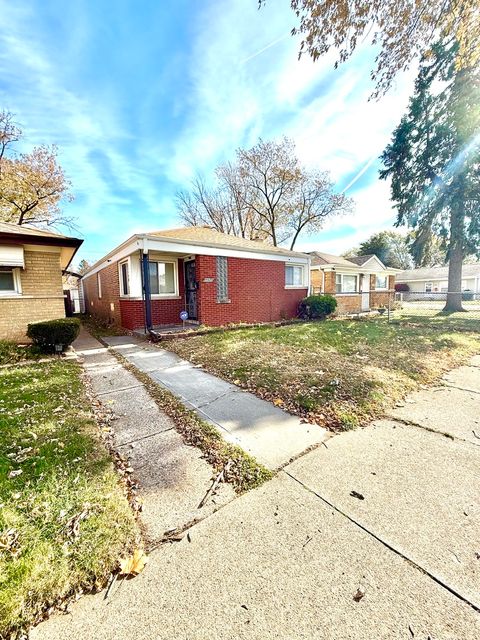 Tiny photo for 12547 S Elizabeth Street, Calumet Park, IL 60827 (MLS # 12516942)