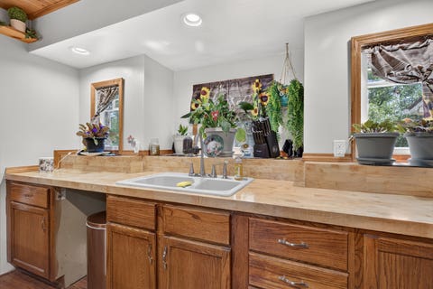 Tiny photo for 940 E Main Street, Ottawa, IL 61350 (MLS # 12703178)