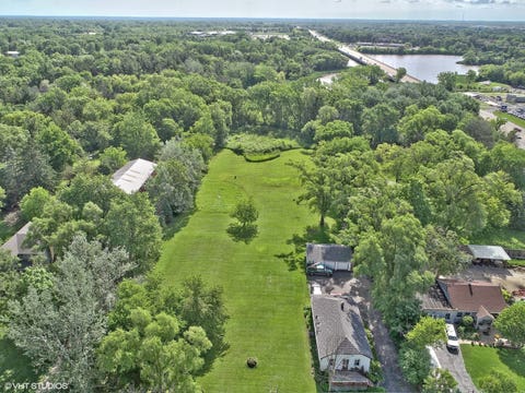 Tiny photo for 20073 N Hazelcrest Road, Palatine, IL 60074 (MLS # 12696099)