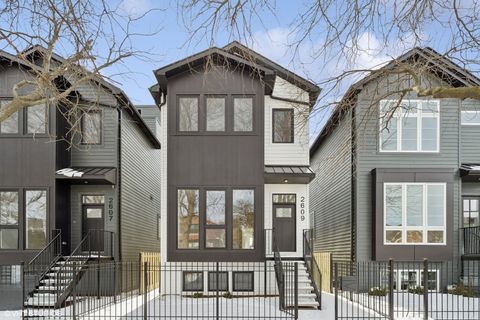 2609 W Carmen Avenue Chicago IL 60625