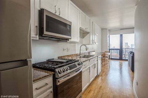 Tiny photo for 210 S DESPLAINES Street #2103, Chicago, IL 60661 (MLS # 12483738)